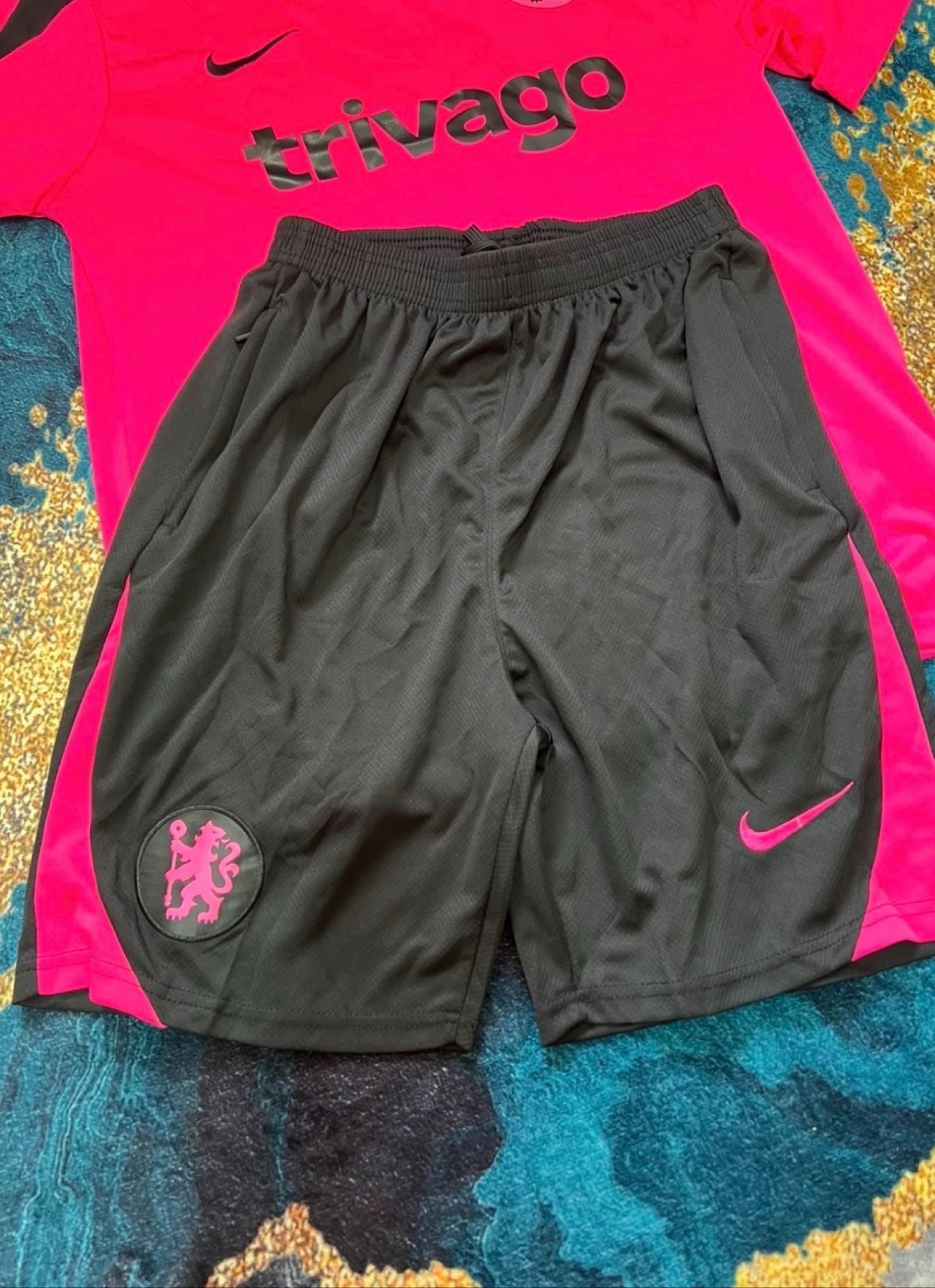   conjunto chelsea rosa y negro – photo 3